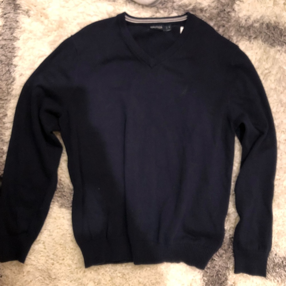 NWT nautical v neck navy knit sweater